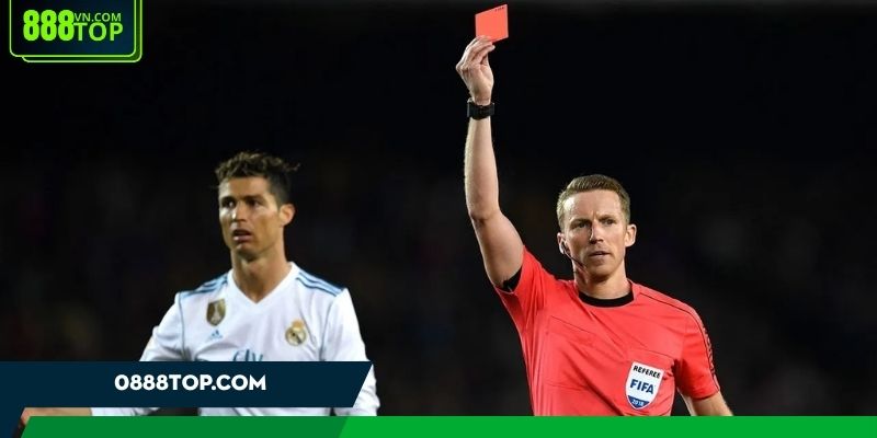 Phân tích cụ thể bản chất kèo thẻ phạt